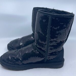 UGG women’s boots 3161 size 6